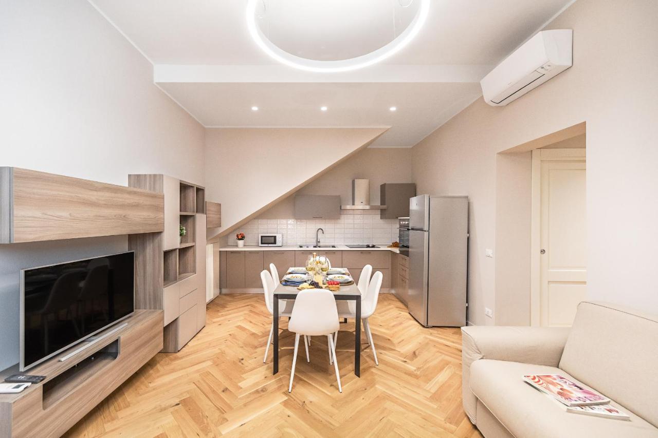 סאלו Il Lago Apartments By Wonderful Italy מראה חיצוני תמונה