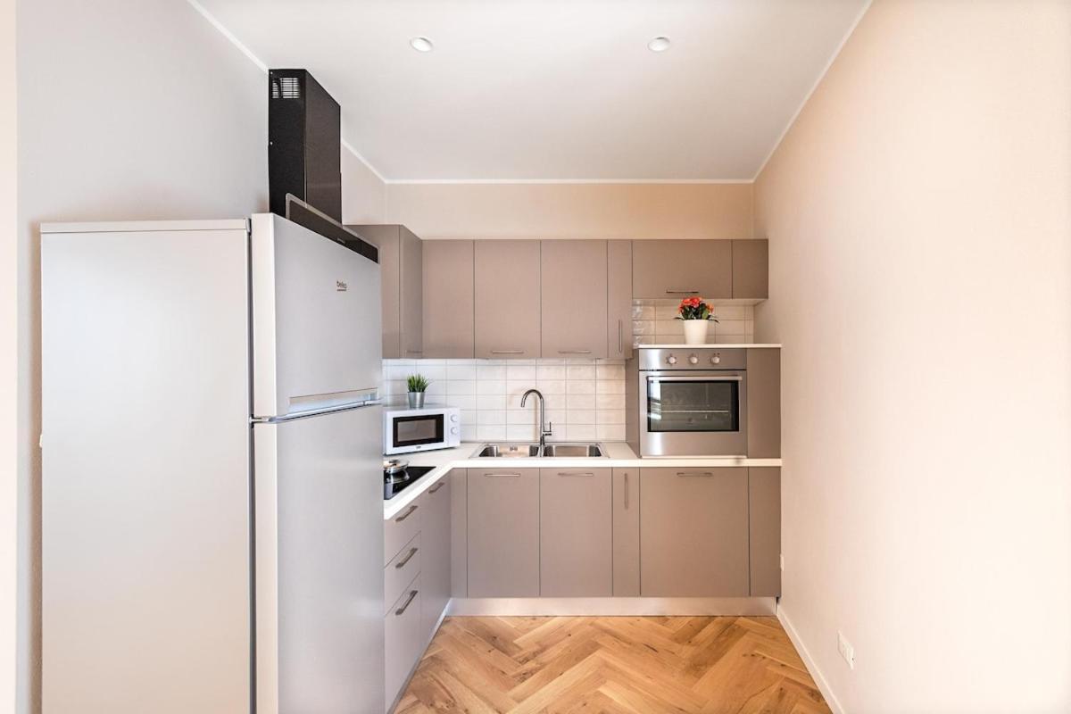 סאלו Il Lago Apartments By Wonderful Italy מראה חיצוני תמונה